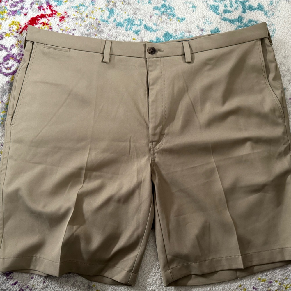 Men’s Haggar Cool 18 Pro Golf Shorts 44w